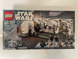 LEGO Star Wars 75387 Wejście na pokład statku kosmicznego