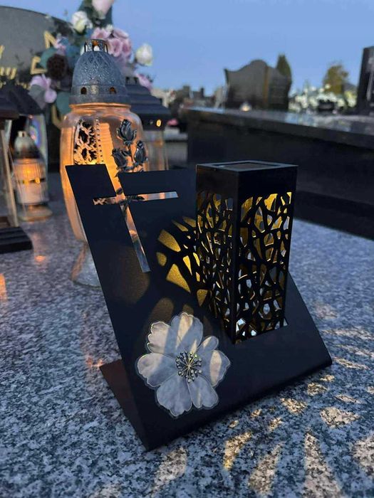 NOWY Znicz Solarny Na Cmentarz LED Lampion Duży Nowoczesny Nagrobny