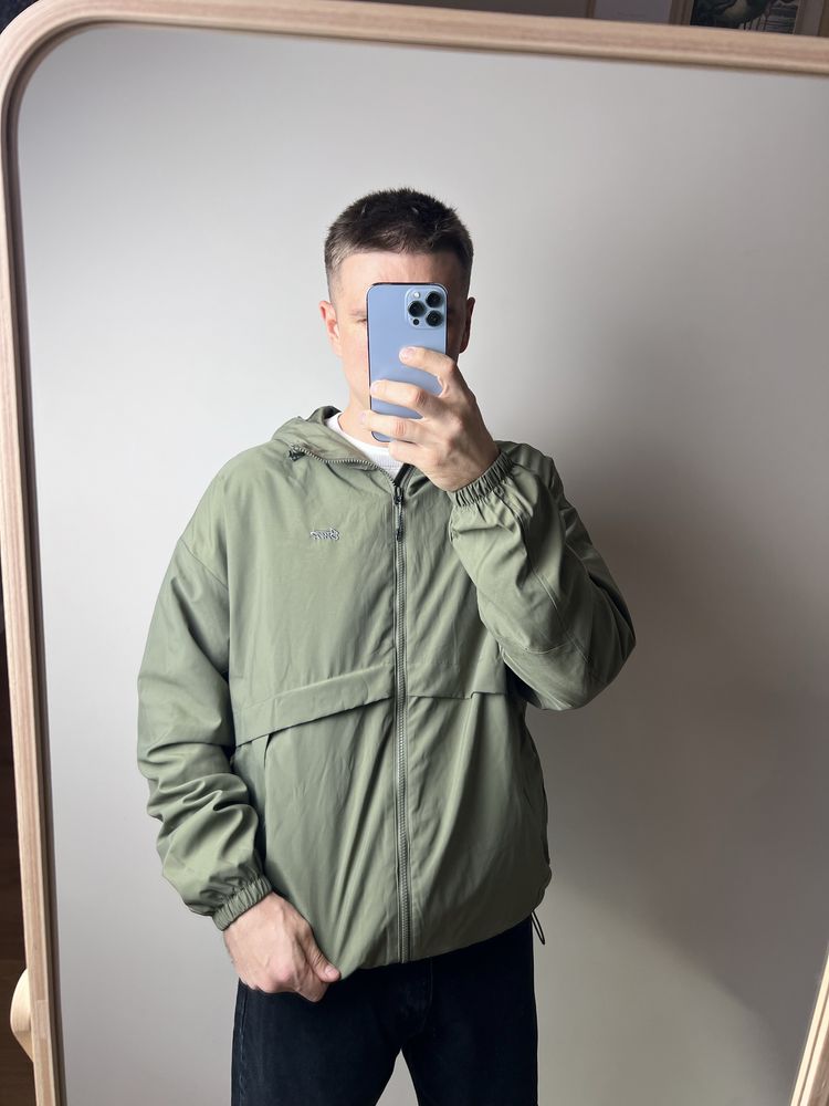 Чоловіча вітровка Pull&Bear  з капюшоном !!!