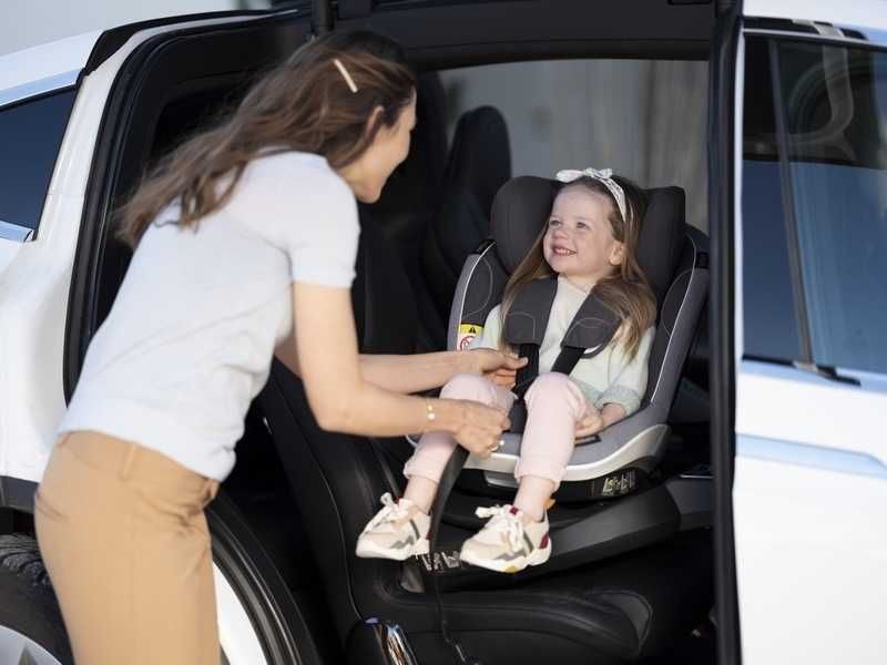 FOTELIK SAMOCHODOWY Obrotowy BeSafe IZi Turn I-Size Obrotówka Isofix
