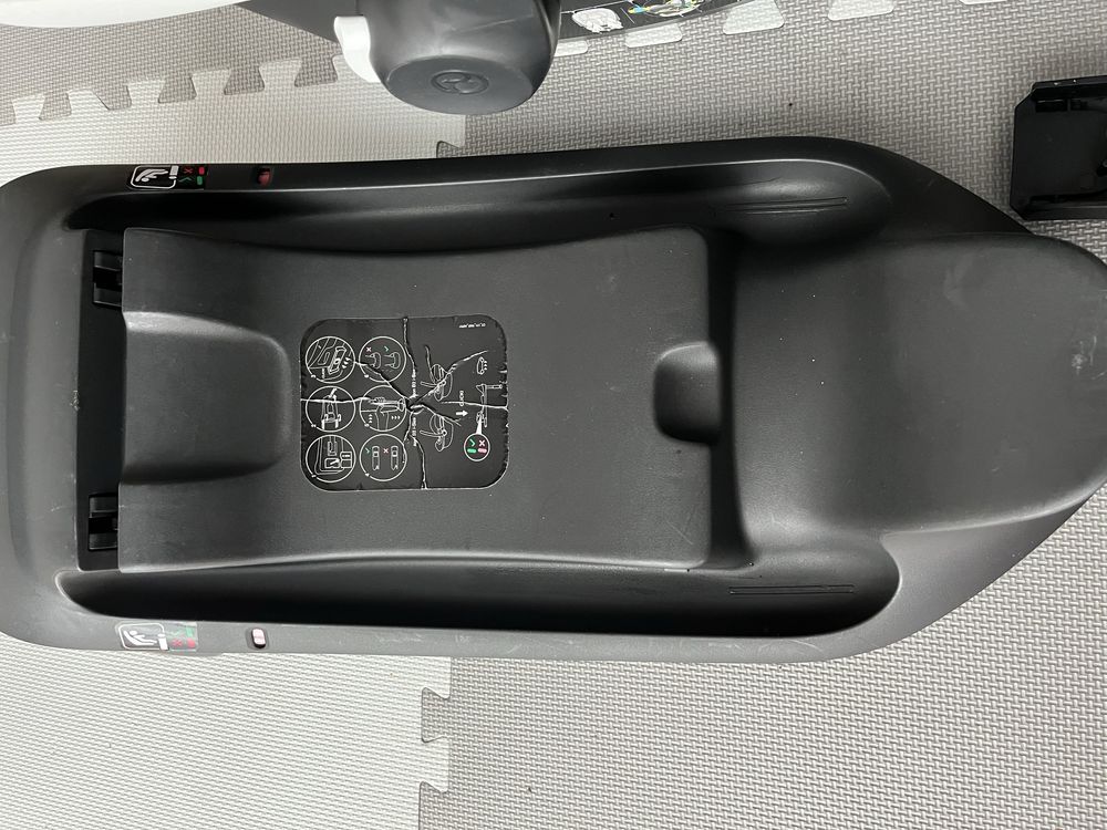 Fotelik nosidełko Cybex Aton b2 i-size, baza Cybex Base One, adaptery