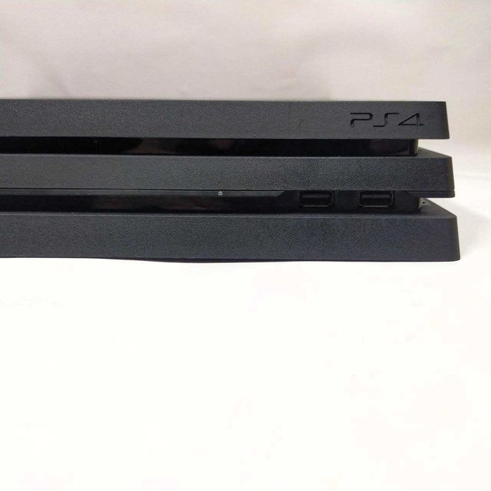 PlayStation 4 PRO версія 12.00 HEN у відмінному стані
