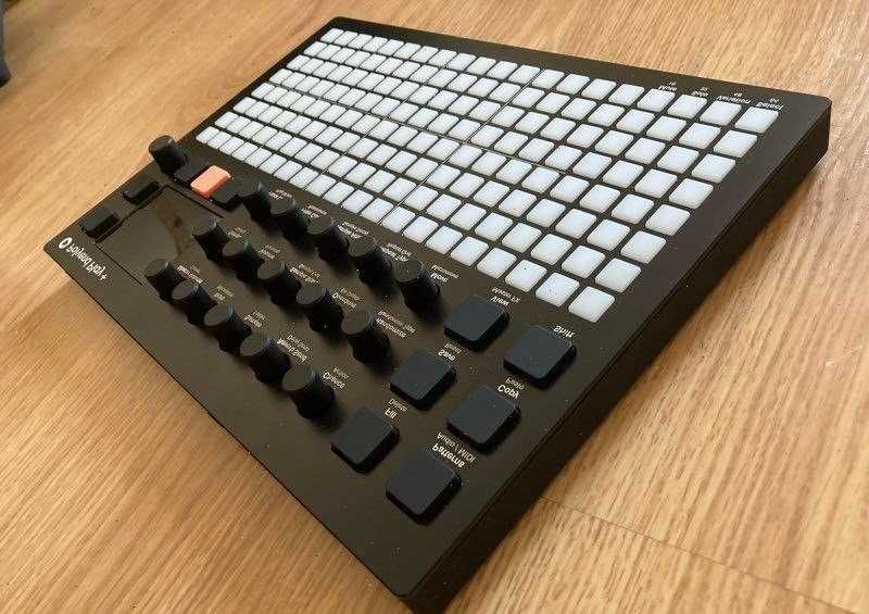 Groovebox Polyend Play+