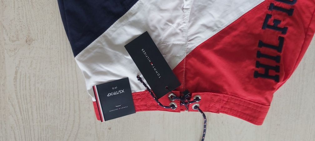 Krótkie spodenki, kąpielowe Tommy Hilfiger Nowe!