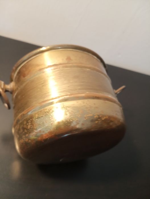 Pequeno vaso italiano de latão ou bronze com alças - Vintage - Rustico