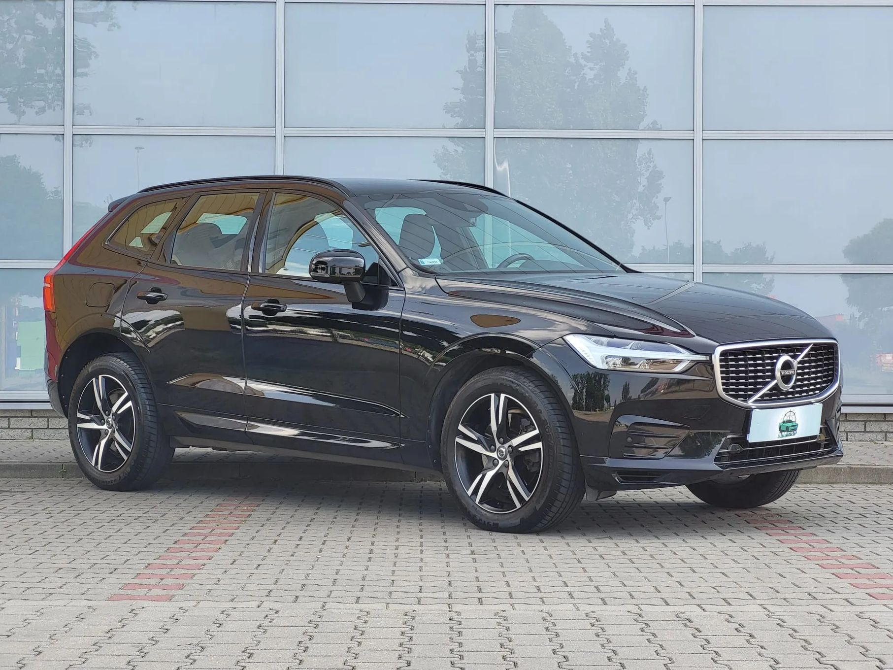 Volvo XC 60 XC 60 B4 D AWD R-Design aut Diesel 197 + 14 KM