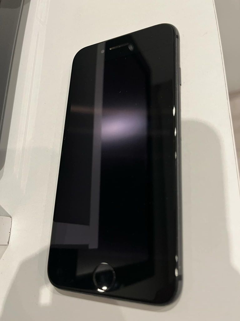 iPhone 8 256 GB plus gratisy