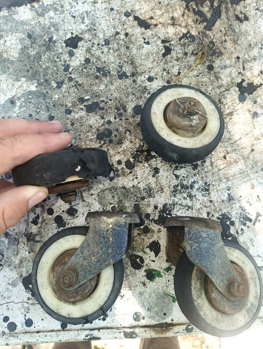 Колеса на тачку 4 шт