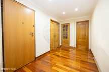 Apartamento T5 para arrendamento