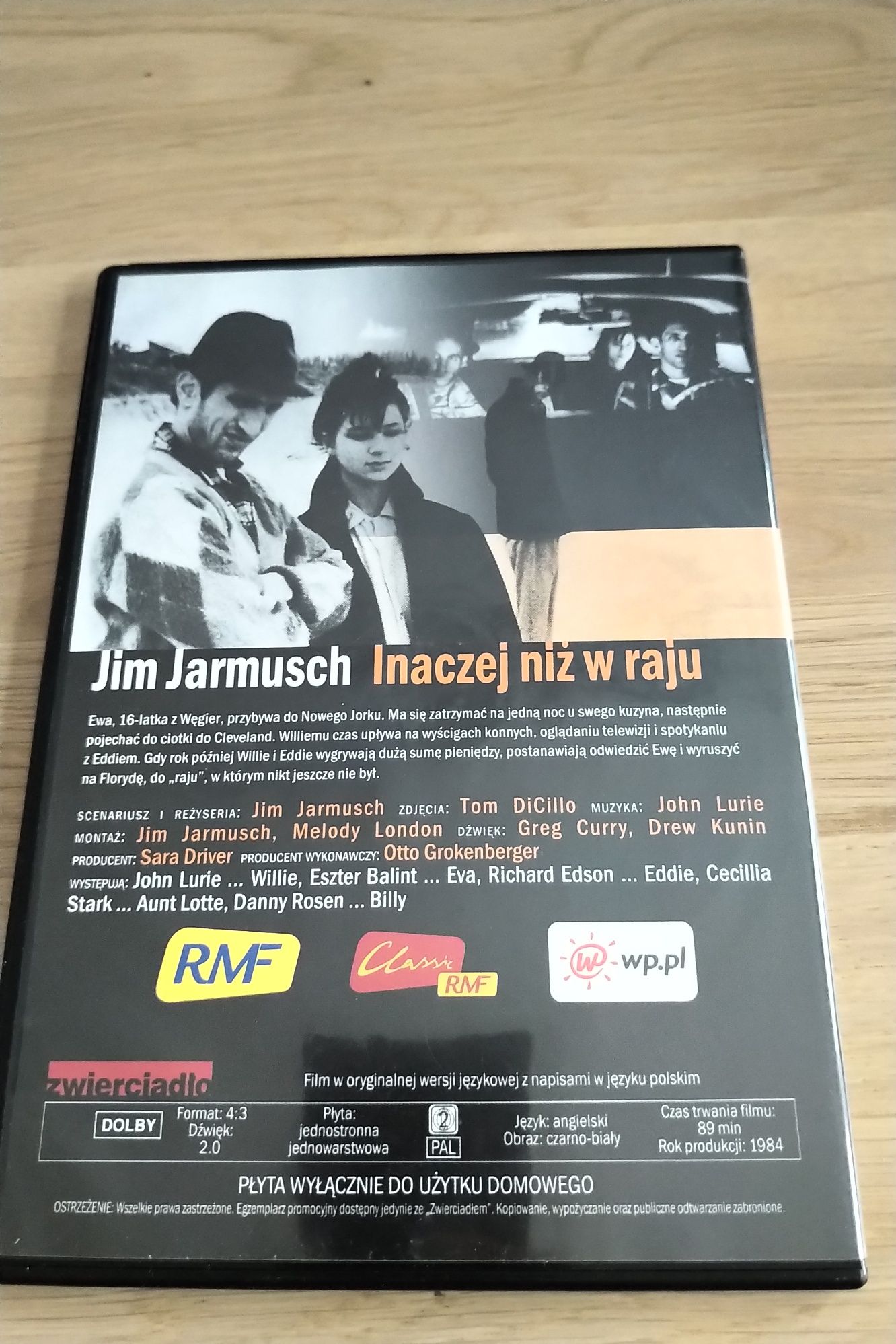 Inaczej niz w raju Jim Jarmusch film plyta dvd