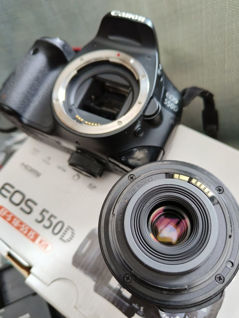 Фотоаппарат "Canon" 550 D (EOS)
