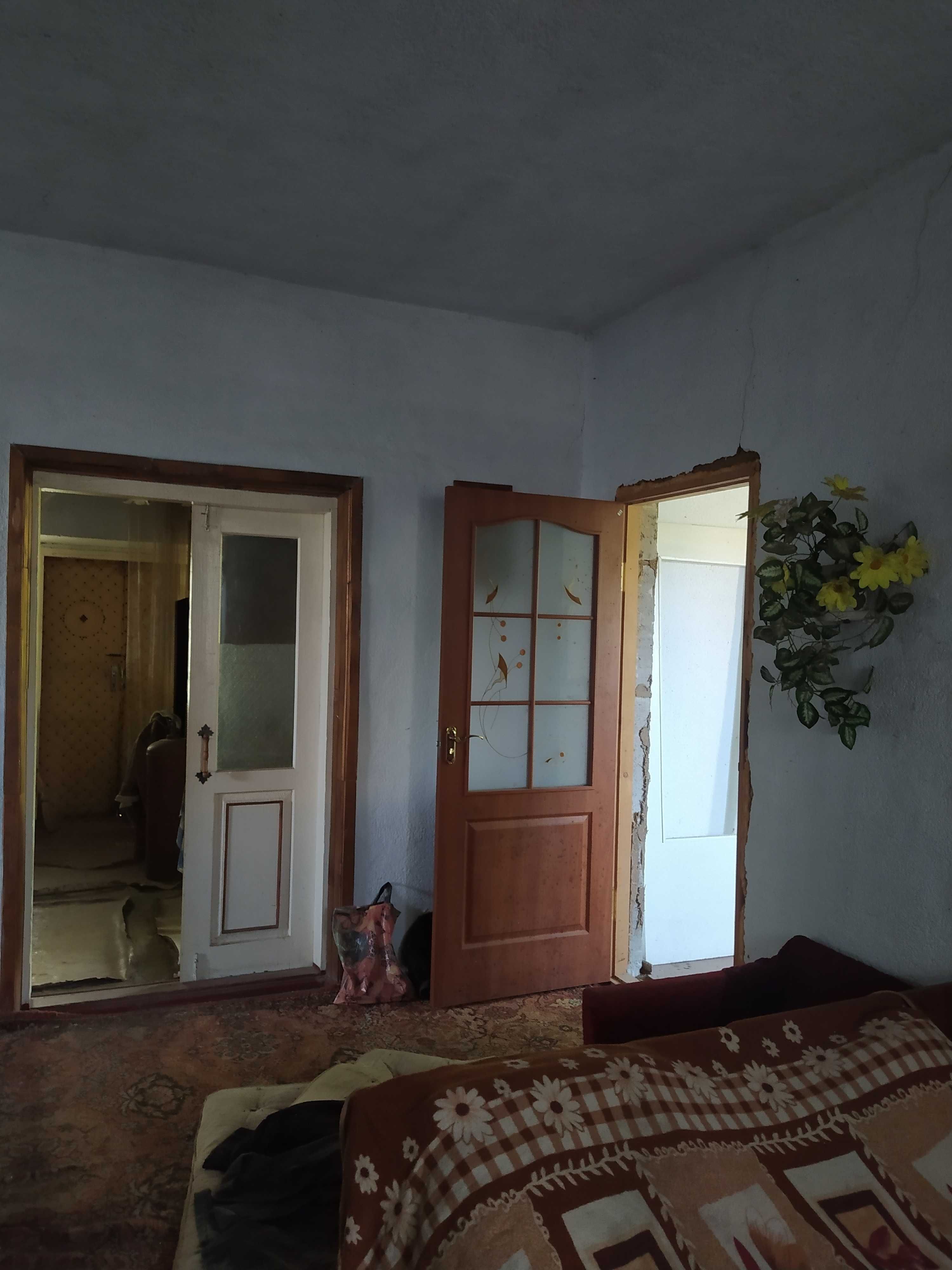 Дом 4 к 102 кв г. Новый Буг,в/уд. автономное,18 сот.гараж ,без ремонта