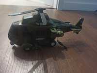 Helikopter wojskowy z dźwiękiem