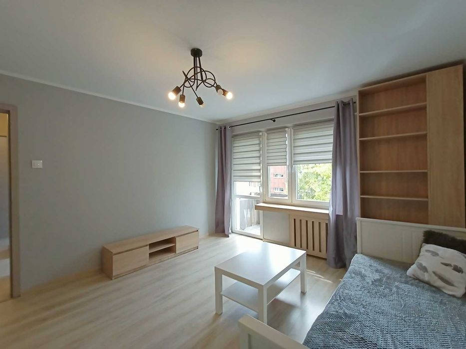 Atrakcyjne M-3 Słowackiego, po remoncie, balkon