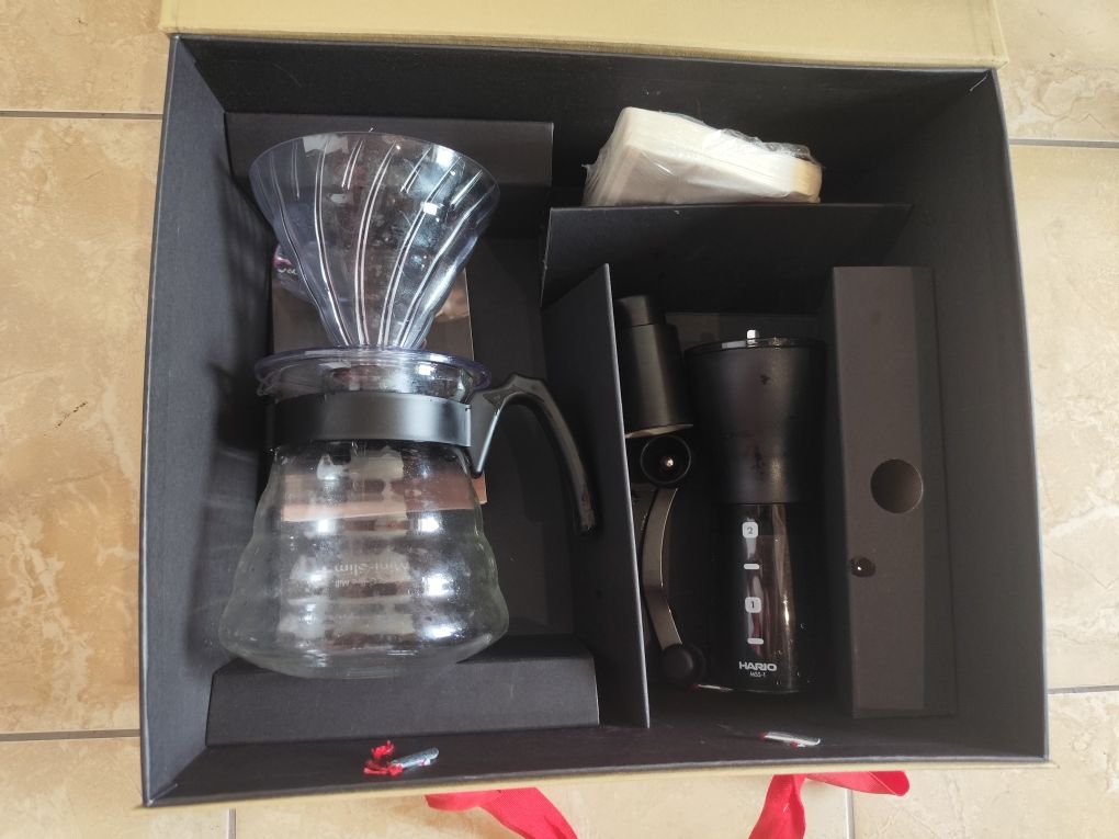 Máquina + moinho de café manual