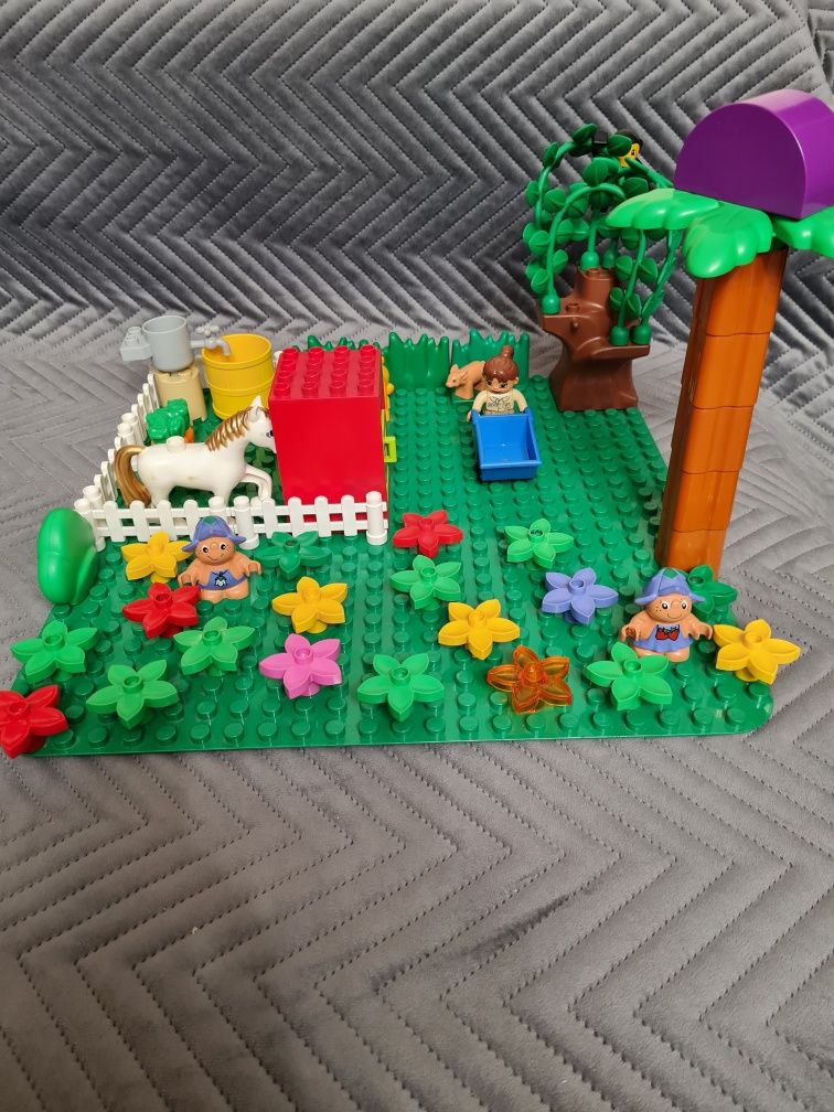 Klocki Lego DUPLO domek z rodziną + wiele innych