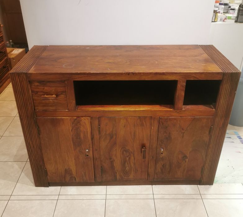 Indyjska komoda z egzotycznego drewna