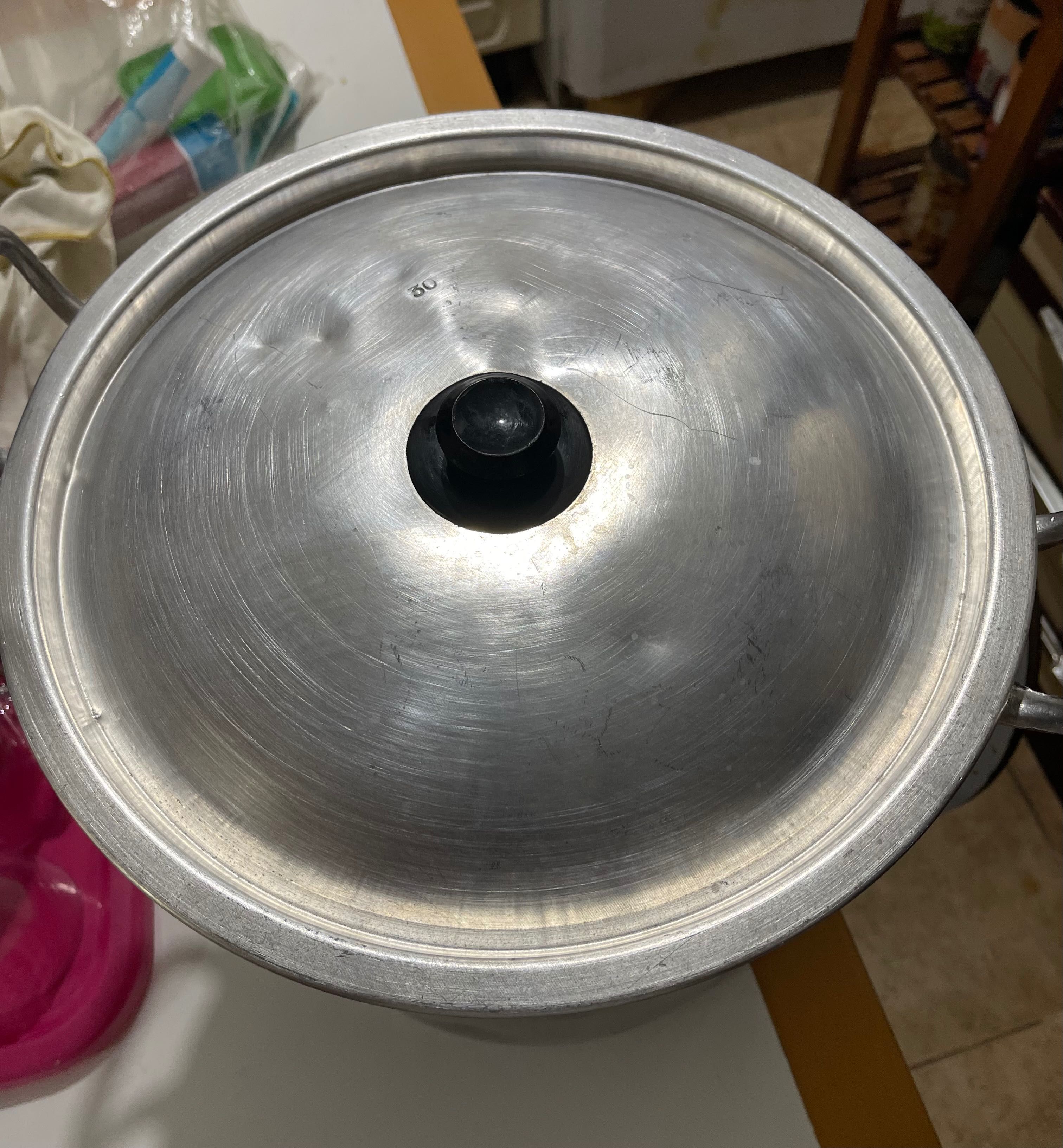 Panela alta e grande 33x30
