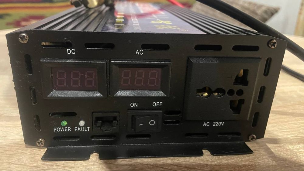 Інвертор напруги