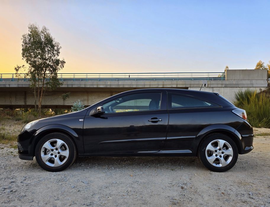 Opel Astra GTC 1.7 CDTI 125cv Nacional