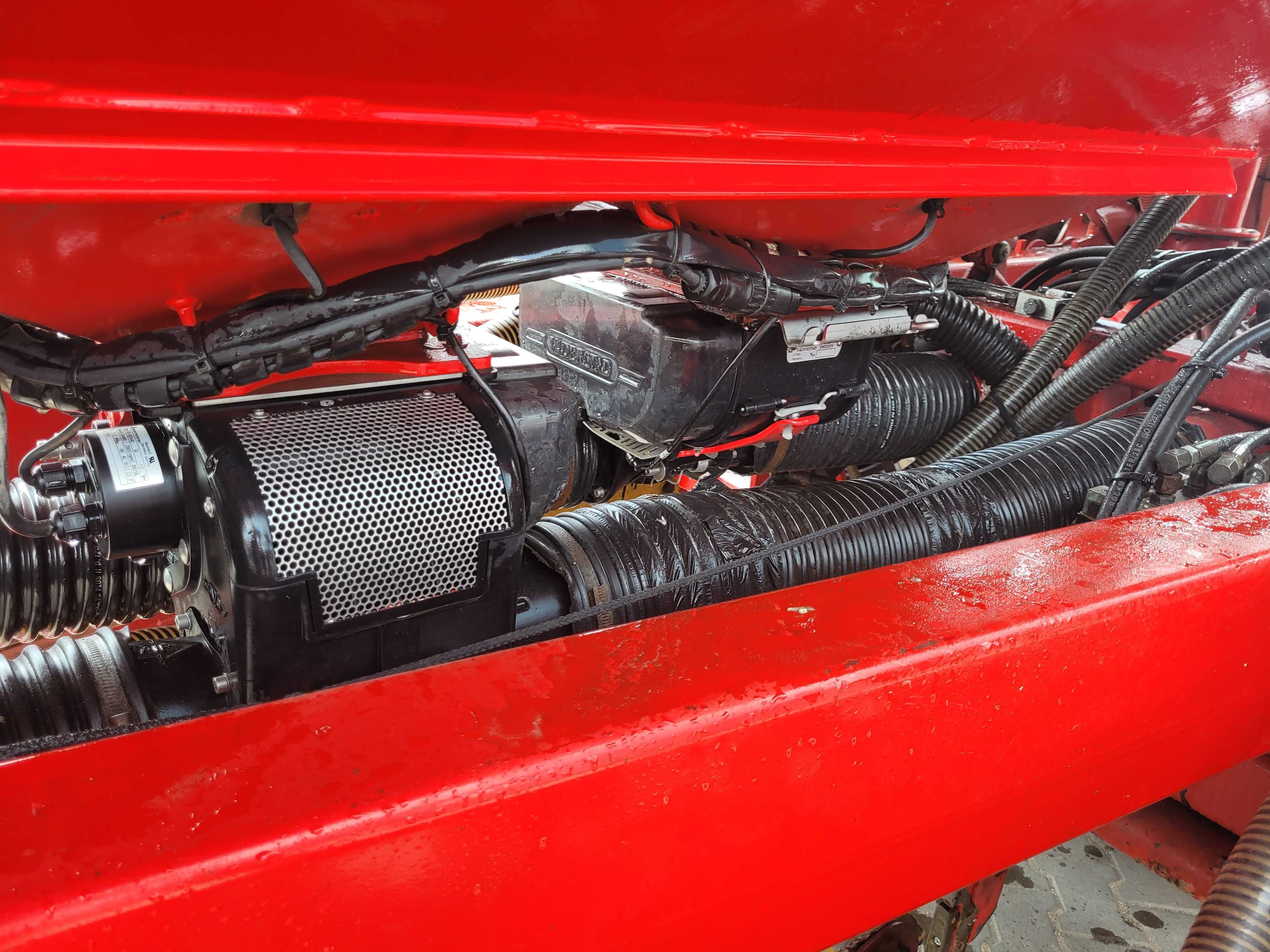 sprzedam siewnik Vaderstad SPIRIT ST400 strip Drill