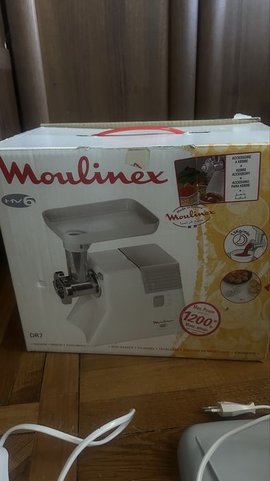 Мʼясорубка moulinex HV6