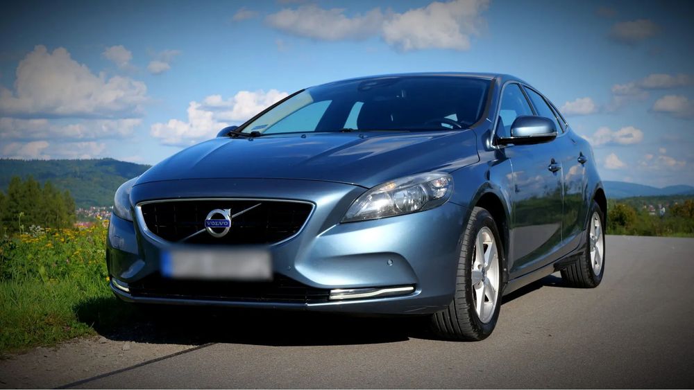 Volvo V40 VOLVO V40 D2 Momentum. Rewelacyjnie niskie spalanie!