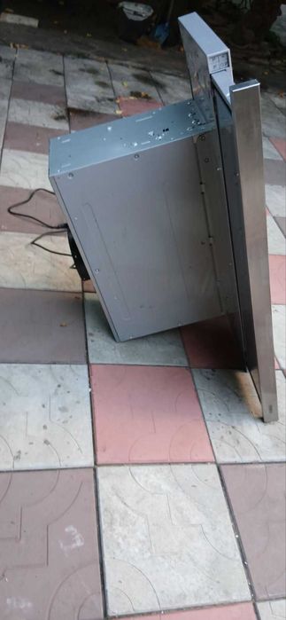 Продам витяжку на кухню AEG