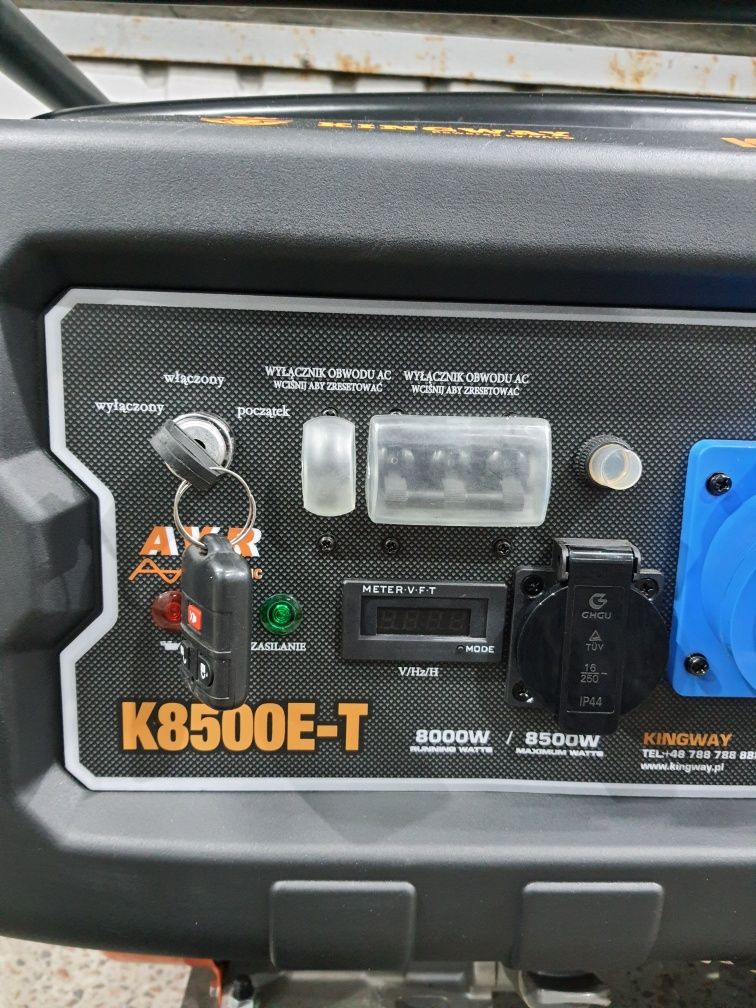 Генератор 380/220 8.5 квт