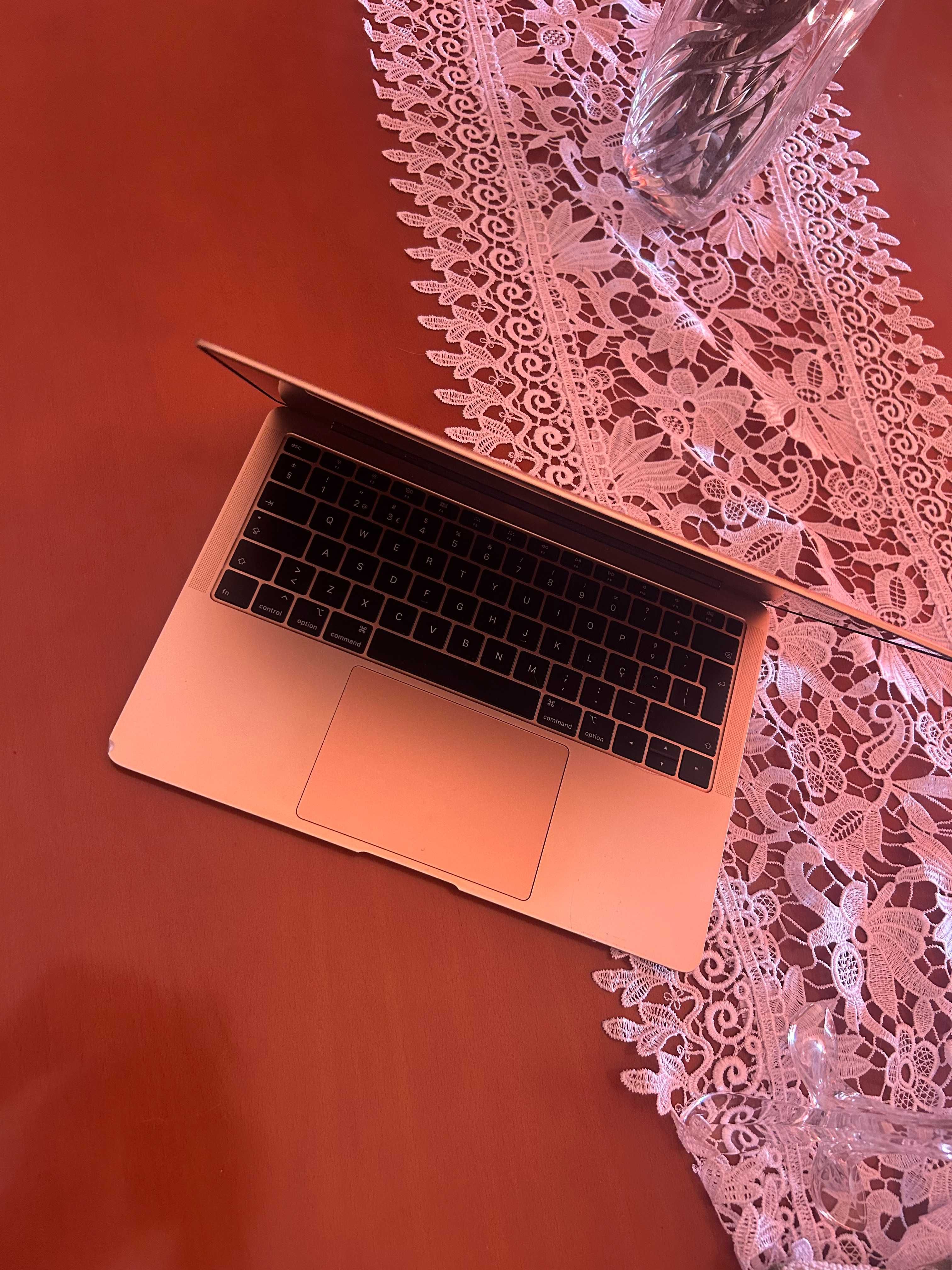 Macbook Air 13.3" (2019)