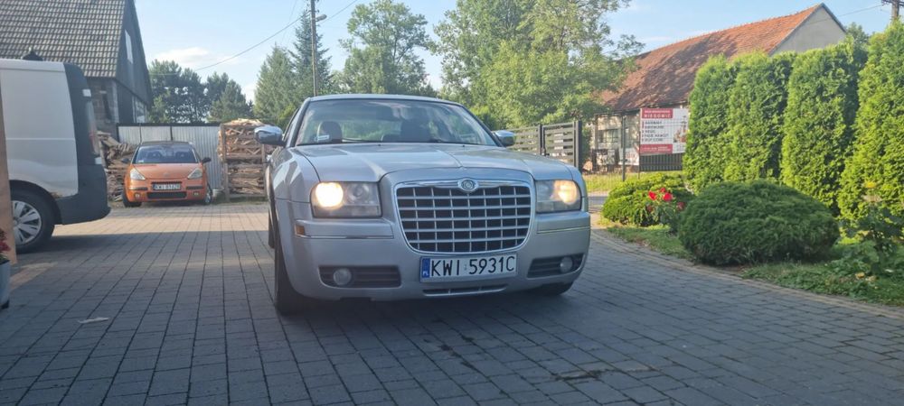 Chrysler 300C Sprzedam CHRYSLER 300C 3.5 V6 2005 rok