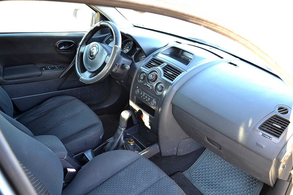 Renault - Megane 1.6 cm benzyna  klima  super stan  okazja !