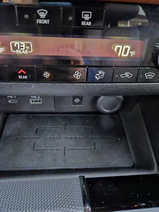 2022 Mitsubishi Outlander SEL Launch Edition