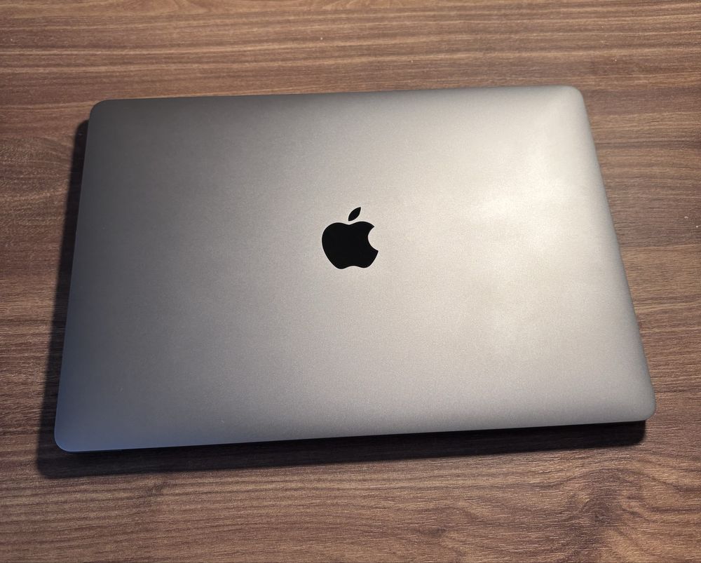 Sprzedam MacBook Pro