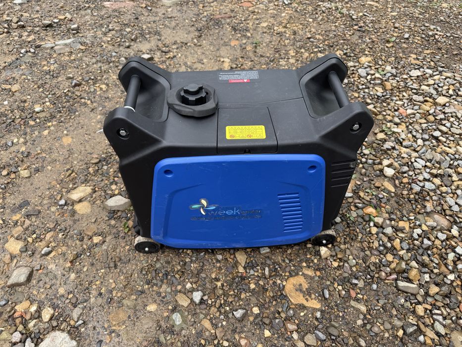 Генератор Weekender X2600ie