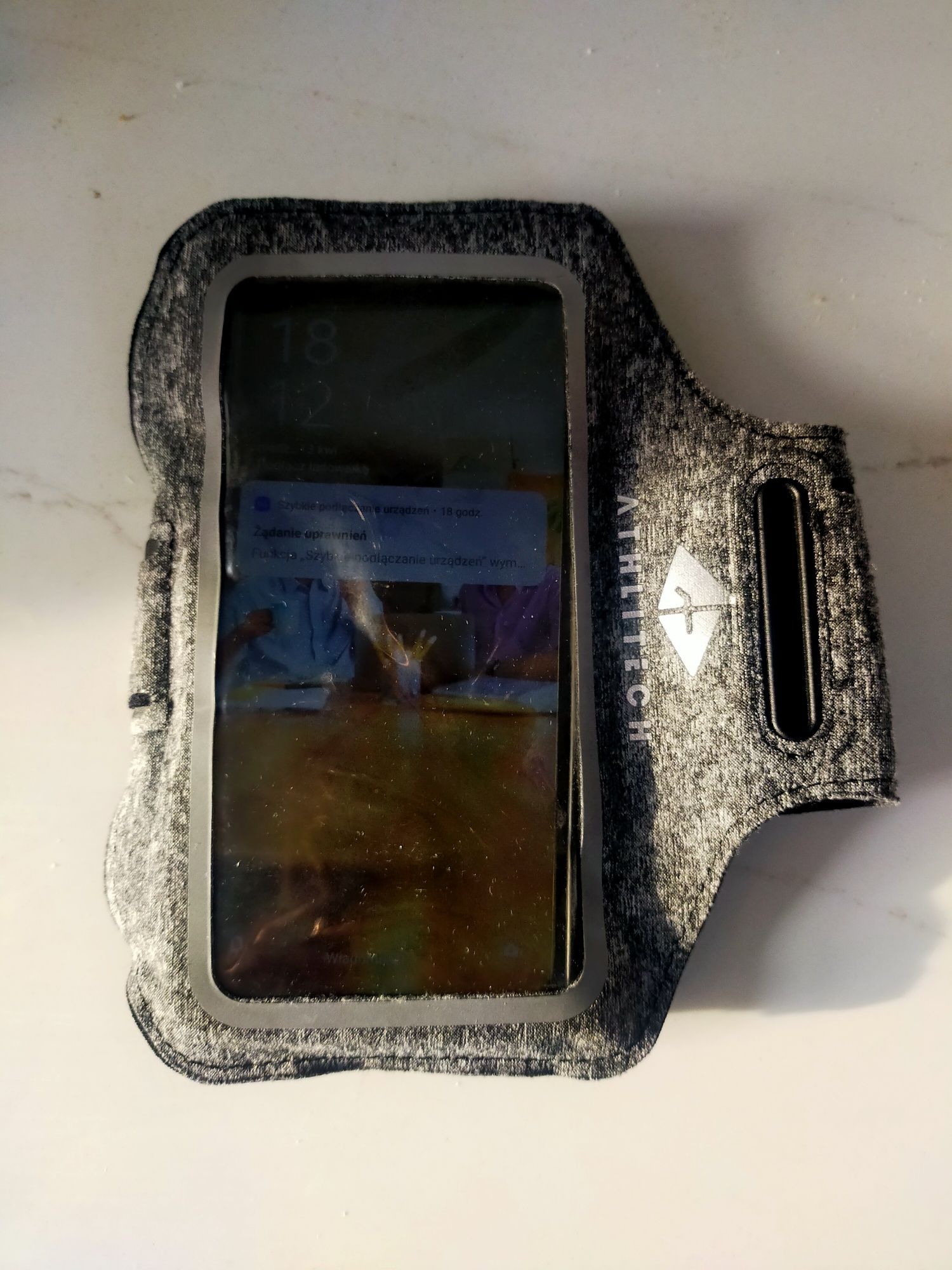 etui na telefon do biegania athlitech na ramię pokrowiec uchwyt