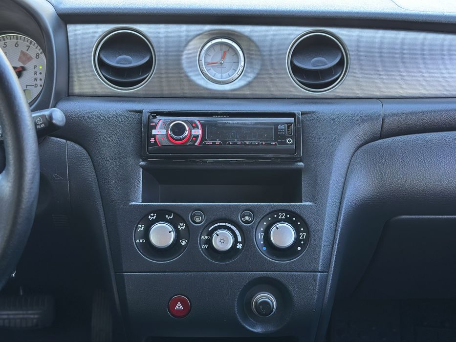 Mitsubishi Outlander 2006 року,2.4 бензин,автомат,повний привід,275т.к