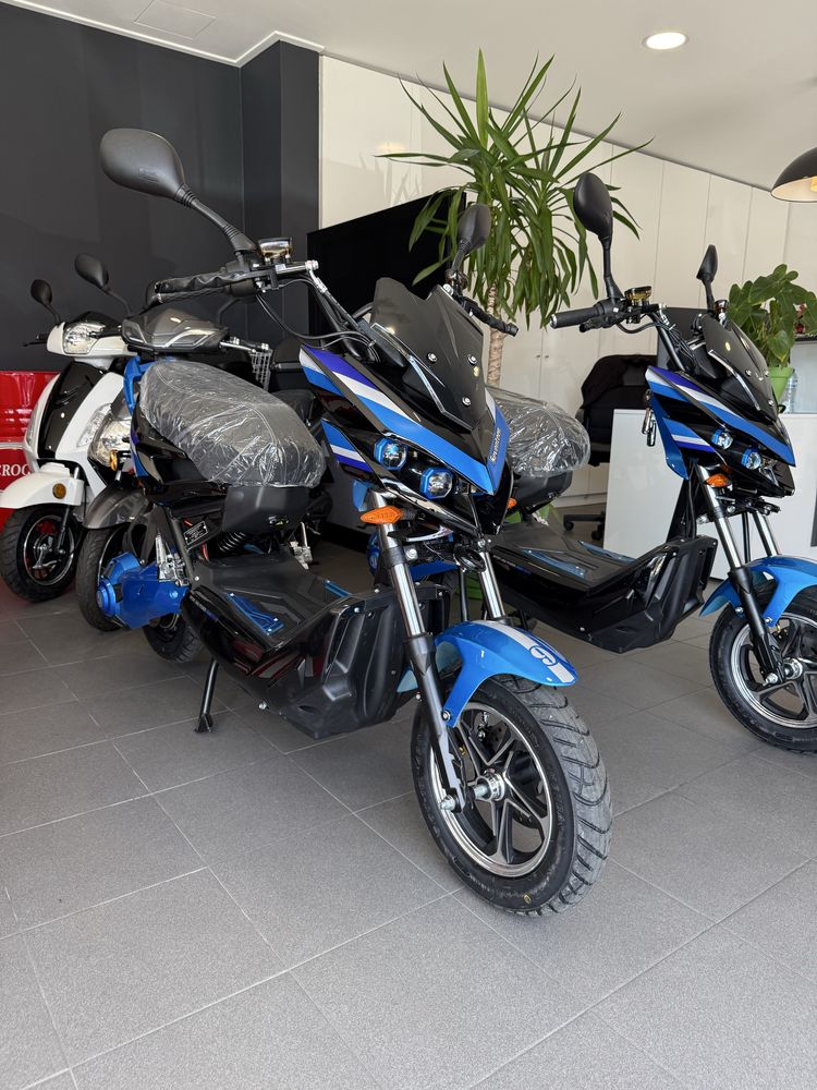 Scooter 100%  Elétrica , sem carta condução ( velicipede bicicleta )