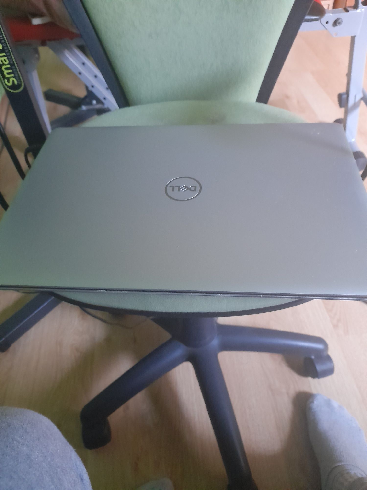 Dell sprzedam laptop