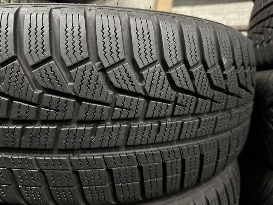 205/55 R17 Hankook I*ceprt EVO2 MO шини б.у зима склад резини