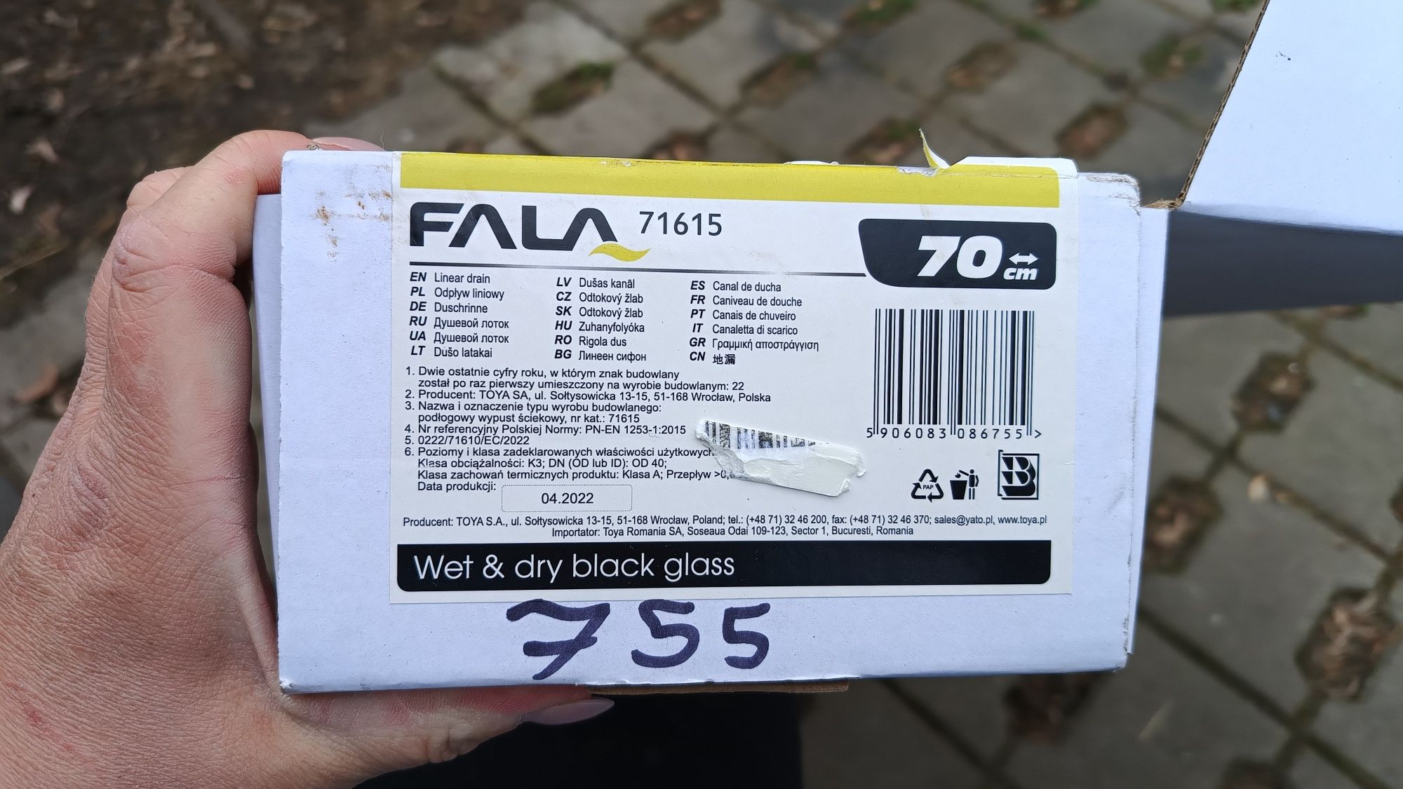 Odpływ liniowy 70 cm z białym szkłem
