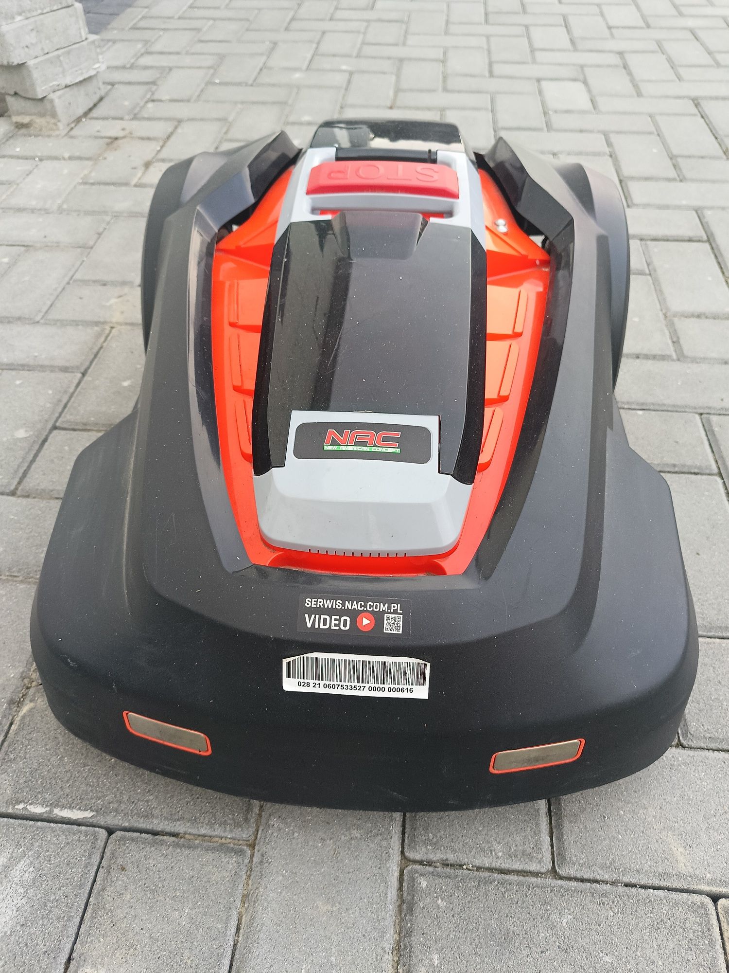 Robot koszący Nac