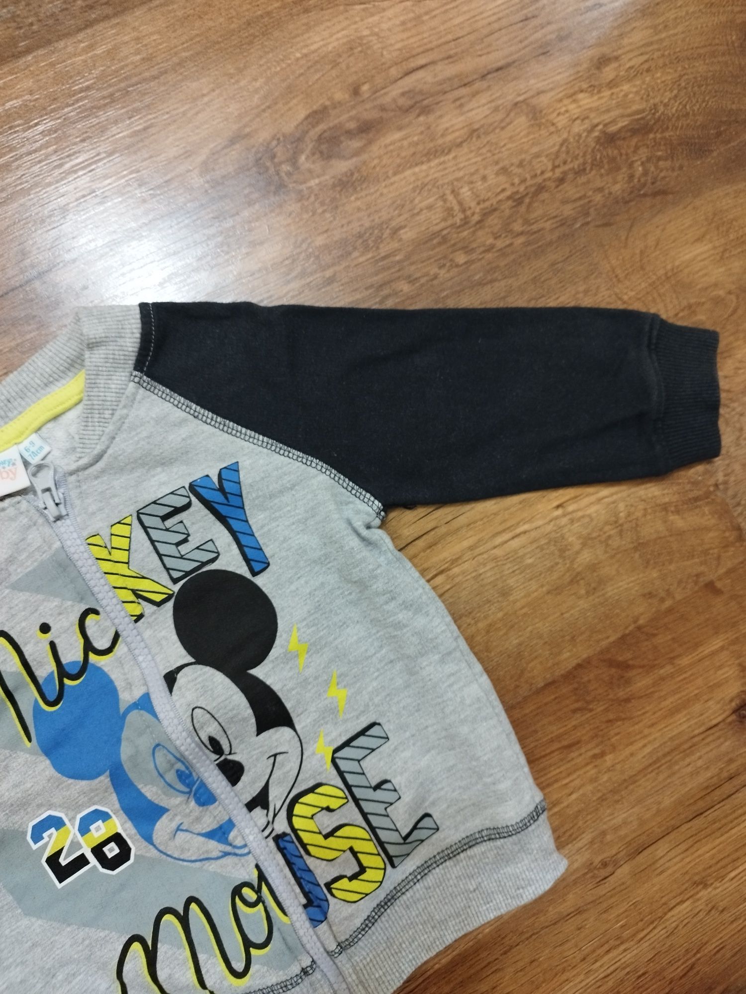 Bluza bez kaptura Mickey Mouse dla chłopca R.68/74