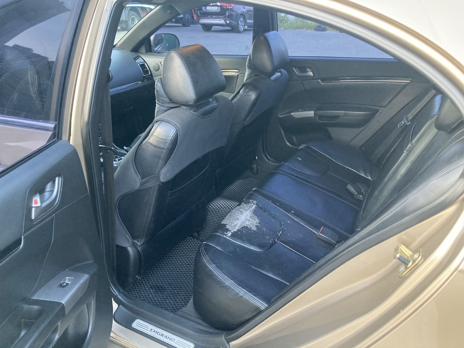 Продам автомобіль Geely Emgrand EC7