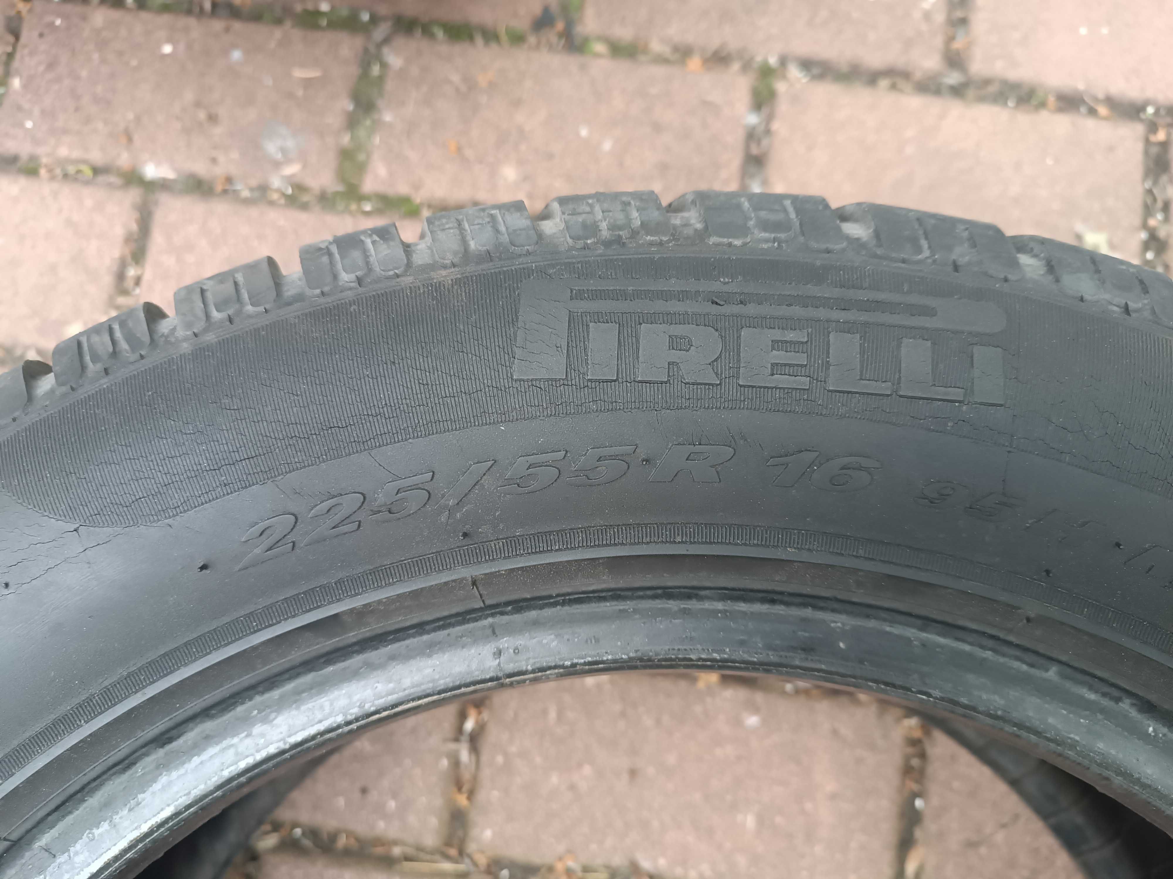 Автомобільні шини  PIRELLI 225/55/R16