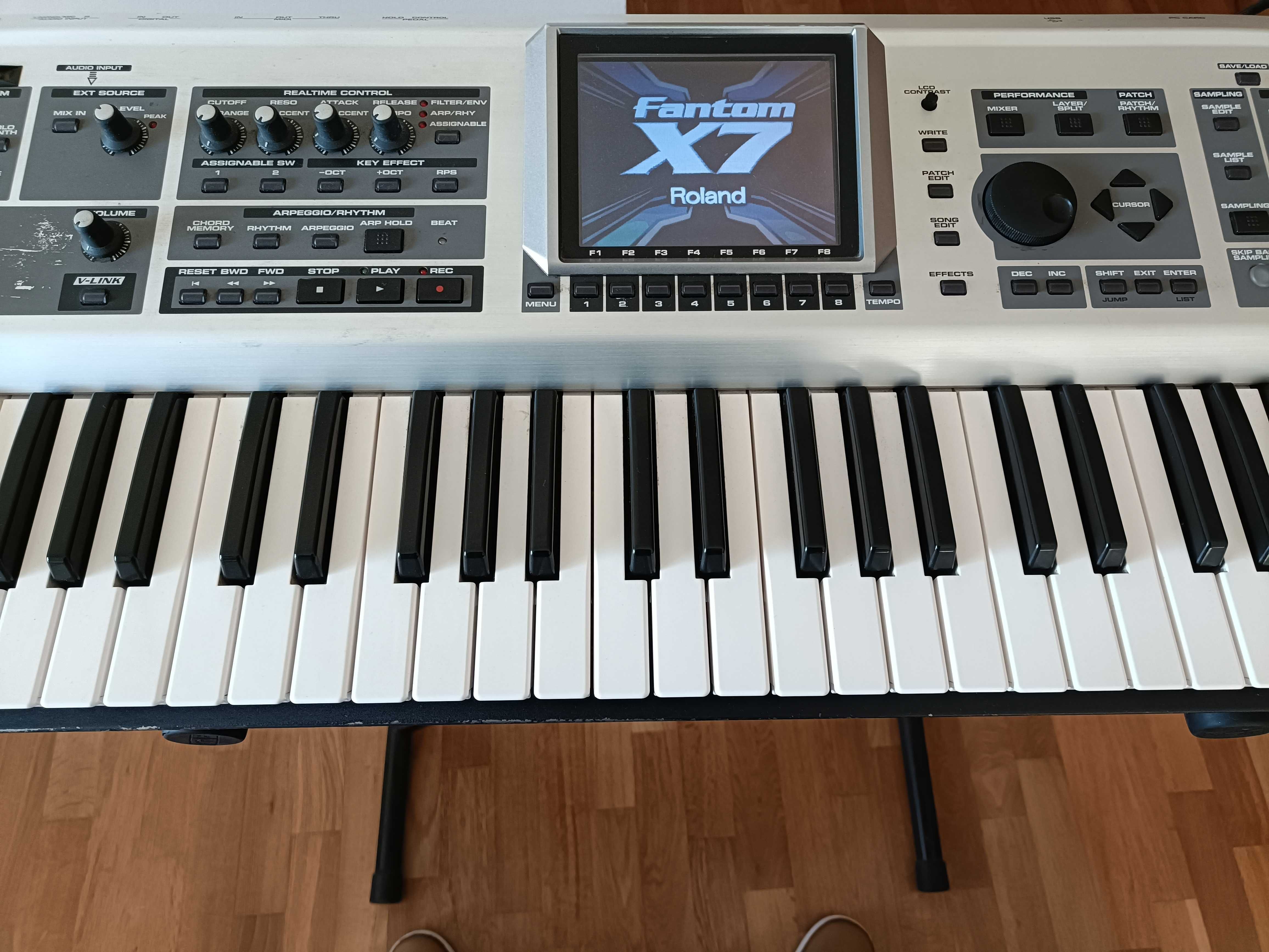 Roland fanton X7