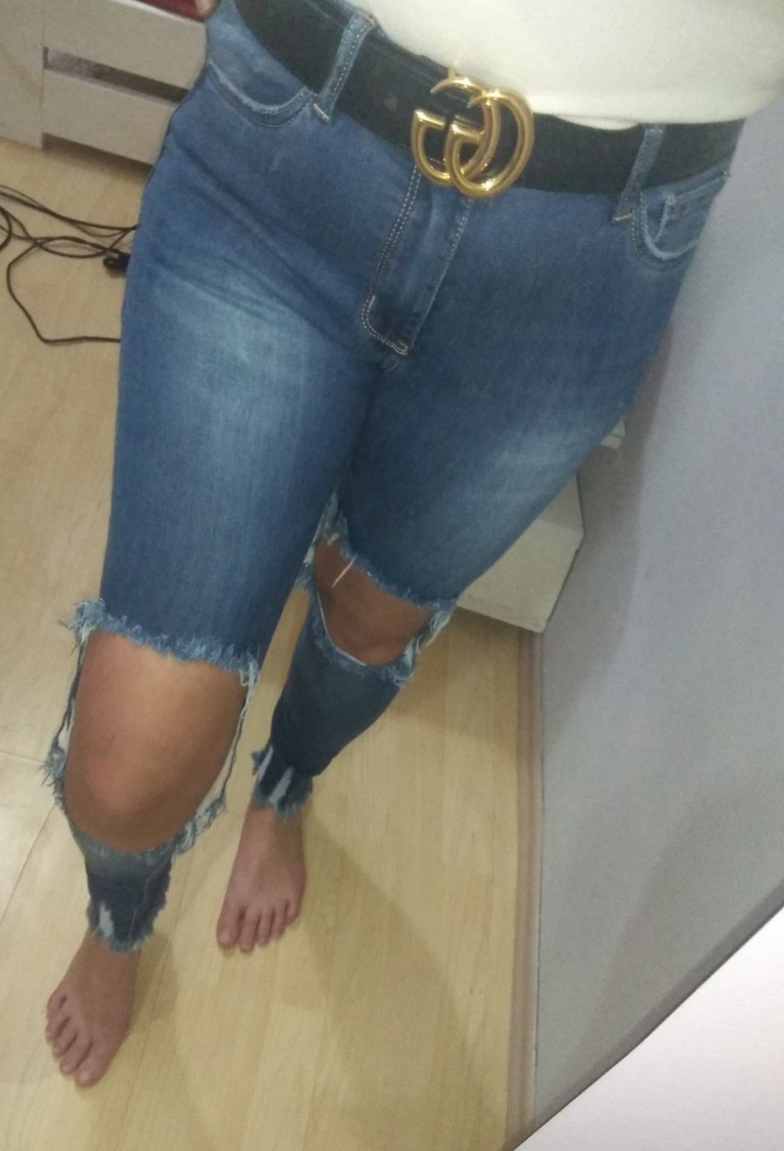 NOWE Jeansy dżinsy z elastanem i dziurami rozciągliwe proste rurki M