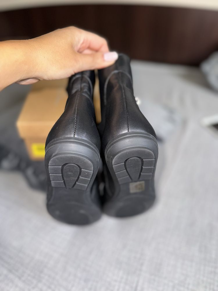 Mis Pepas czarne botki skóra naturalna suwak cholewka zara 41