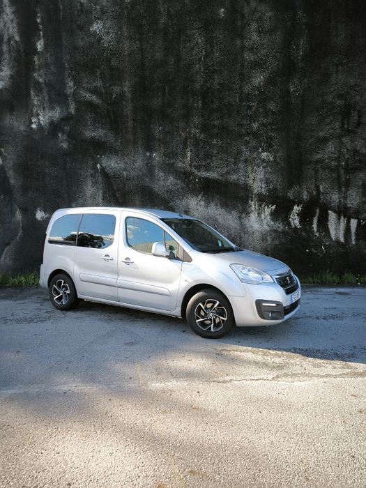 Peugeot Partner 5 lugares versão Tepee 1.6HDI