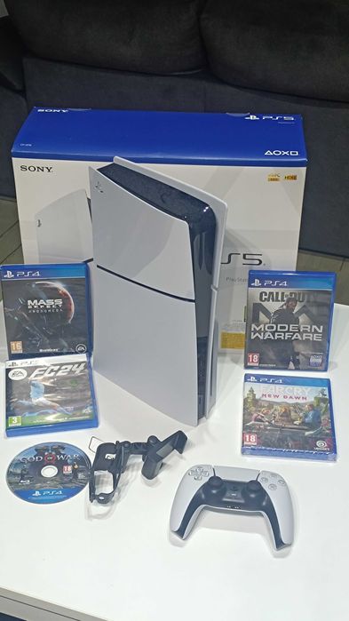 Ps5 Slim versão disco com comando e jogos